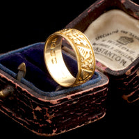 Late Victorian Irish Harps & Clovers Gold Band