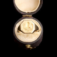 1930s "Stet Honos et Gratia Vivax" Signet Ring